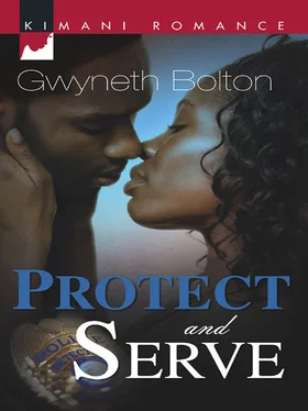 Gwyneth Bolton Protect and Serve обложка книги