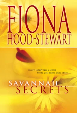 Fiona Hood-Stewart Savannah Secrets обложка книги