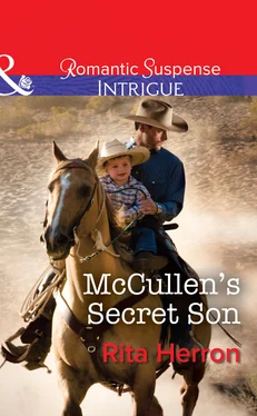 Rita Herron McCullen's Secret Son обложка книги