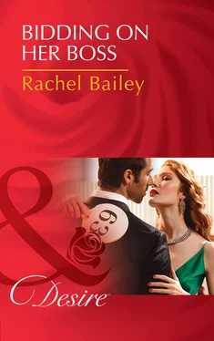 Rachel Bailey Bidding on Her Boss обложка книги