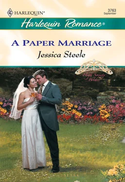 Jessica Steele A Paper Marriage обложка книги