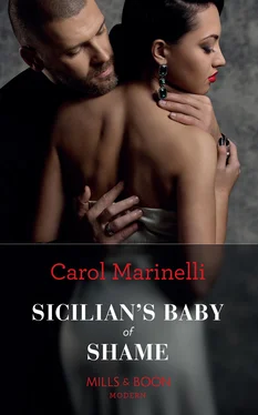 Carol Marinelli Sicilian's Baby Of Shame обложка книги