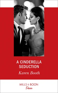 Karen Booth A Cinderella Seduction обложка книги