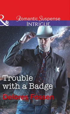 Delores Fossen Trouble With A Badge обложка книги