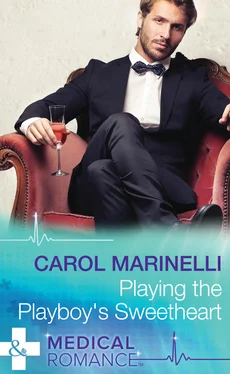 Carol Marinelli Playing the Playboy's Sweetheart обложка книги