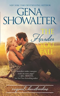 Gena Showalter The Harder You Fall обложка книги