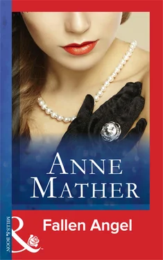 Anne Mather Fallen Angel обложка книги