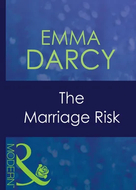 Emma Darcy The Marriage Risk обложка книги