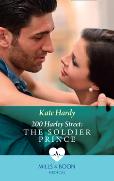 Kate Hardy 200 Harley Street: The Soldier Prince обложка книги