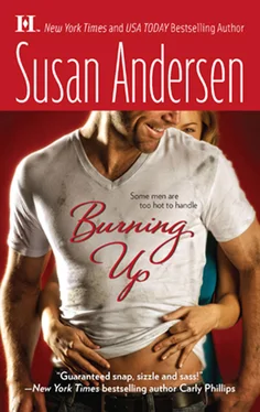 Susan Andersen Burning Up обложка книги