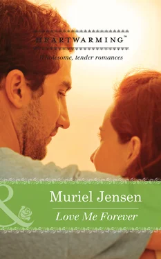 Muriel Jensen Love Me Forever обложка книги