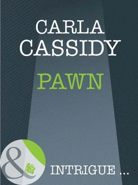 Carla Cassidy Pawn обложка книги