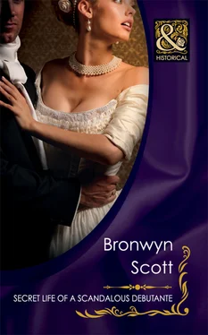 Bronwyn Scott Secret Life of a Scandalous Debutante обложка книги