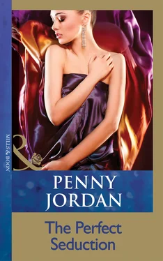 Penny Jordan The Perfect Seduction обложка книги