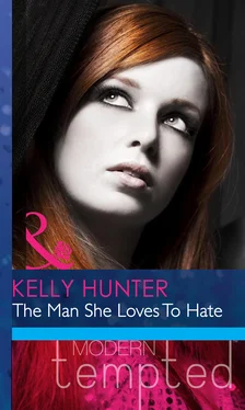 Kelly Hunter The Man She Loves To Hate обложка книги