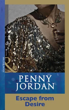 Penny Jordan Escape From Desire обложка книги