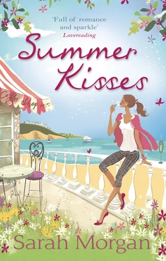 Sarah Morgan Summer Kisses обложка книги