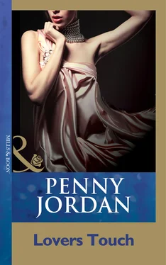 Penny Jordan Lovers Touch обложка книги