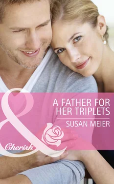 Susan Meier A Father for Her Triplets обложка книги