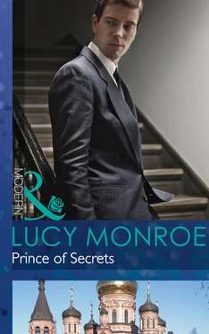Lucy Monroe Prince of Secrets обложка книги