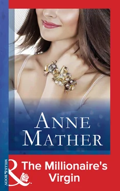 Anne Mather The Millionaire's Virgin обложка книги
