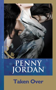 Penny Jordan Taken Over обложка книги