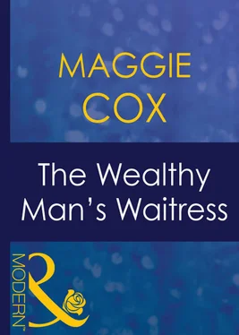 Maggie Cox The Wealthy Man's Waitress обложка книги