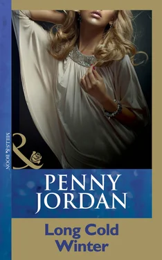 Penny Jordan Long Cold Winter обложка книги