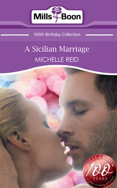 Michelle Reid A Sicilian Marriage обложка книги