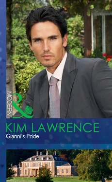 Kim Lawrence Gianni's Pride обложка книги