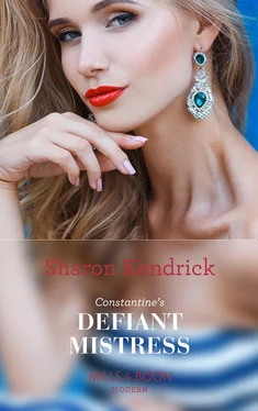 Sharon Kendrick Constantine's Defiant Mistress обложка книги
