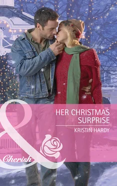 Kristin Hardy Her Christmas Surprise обложка книги