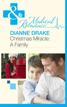 Dianne Drake Christmas Miracle: A Family обложка книги