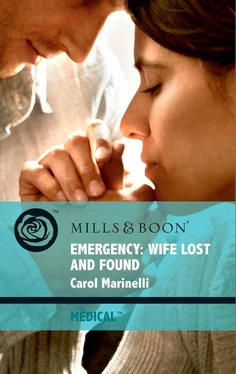 Carol Marinelli Emergency: Wife Lost and Found обложка книги