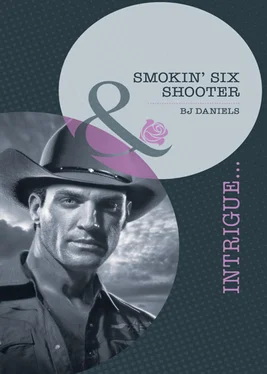 B.J. Daniels Smokin' Six-Shooter обложка книги