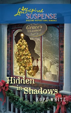 Hope White Hidden in Shadows обложка книги