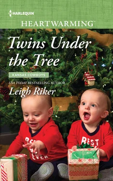 Leigh Riker Twins Under The Tree обложка книги