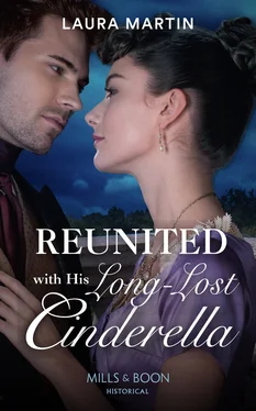 Laura Martin Reunited With His Long-Lost Cinderella обложка книги