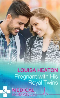 Louisa Heaton Pregnant With His Royal Twins обложка книги