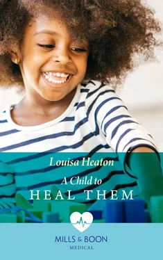 Louisa Heaton A Child To Heal Them обложка книги