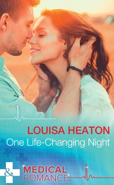 Louisa Heaton One Life-Changing Night обложка книги