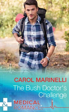 Carol Marinelli The Bush Doctor's Challenge обложка книги