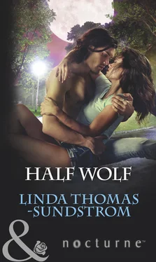 Linda Thomas-Sundstrom Half Wolf обложка книги