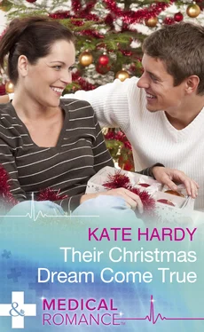 Kate Hardy Their Christmas Dream Come True обложка книги