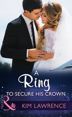 Kim Lawrence A Ring To Secure His Crown обложка книги
