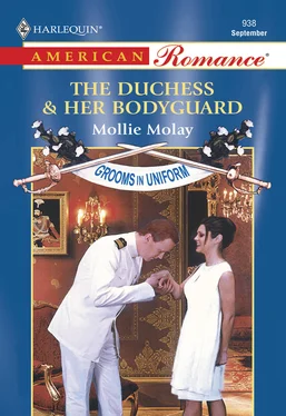 Mollie Molay The Duchess and Her Bodyguard обложка книги