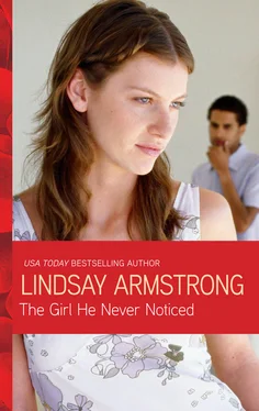 Lindsay Armstrong The Girl He Never Noticed обложка книги
