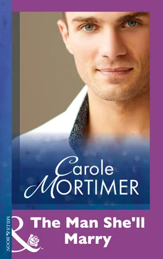 Carole Mortimer The Man She'll Marry обложка книги