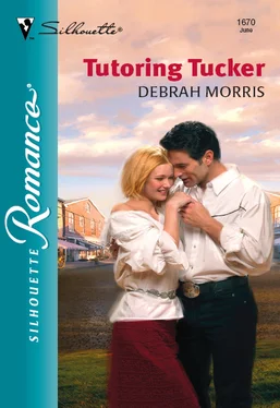 Debrah Morris Tutoring Tucker обложка книги