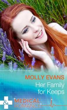 Molly Evans Her Family For Keeps обложка книги